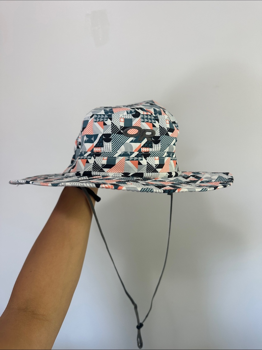 Outdoor Research Geometric Brim Sun Hat in Navy, Coral, White